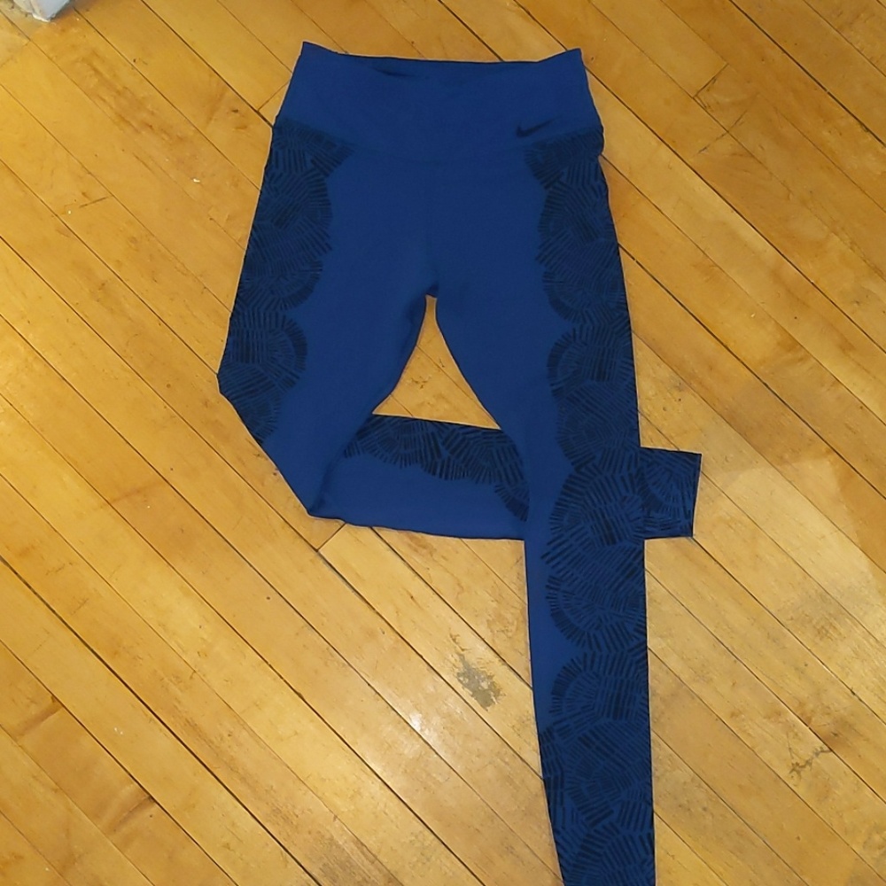 Nike dri-fit leggings